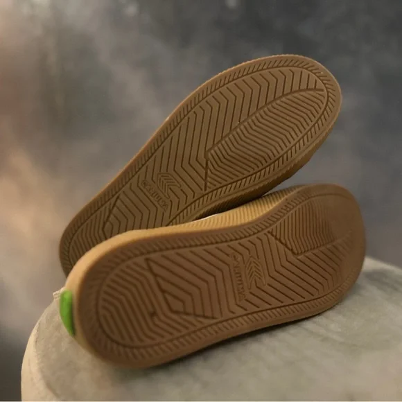 NWOT Anthropologie CARIUMA OCA Low Burnt Sand Suede Sneakers Unisex size 7 - Picture 9 of 9